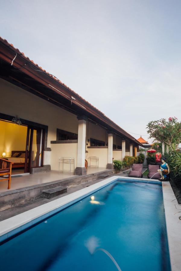 Ayu Guest House 2 Canggu Extérieur photo